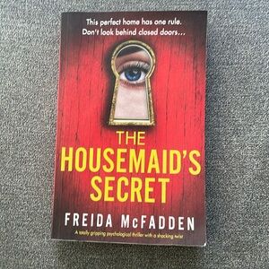 The Housemaids Secret by Freida McFadden